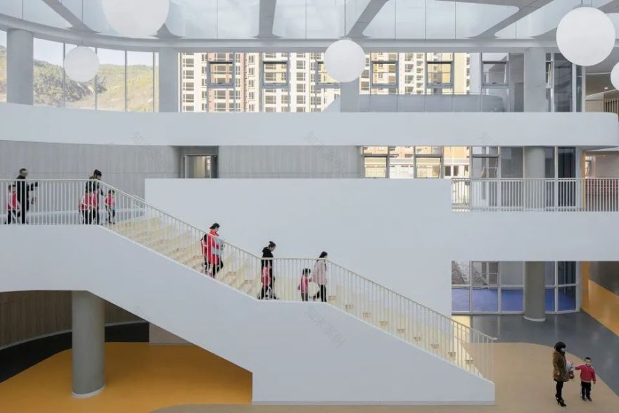 黄陵县新区幼儿园 | 自然开放的空间设计-54