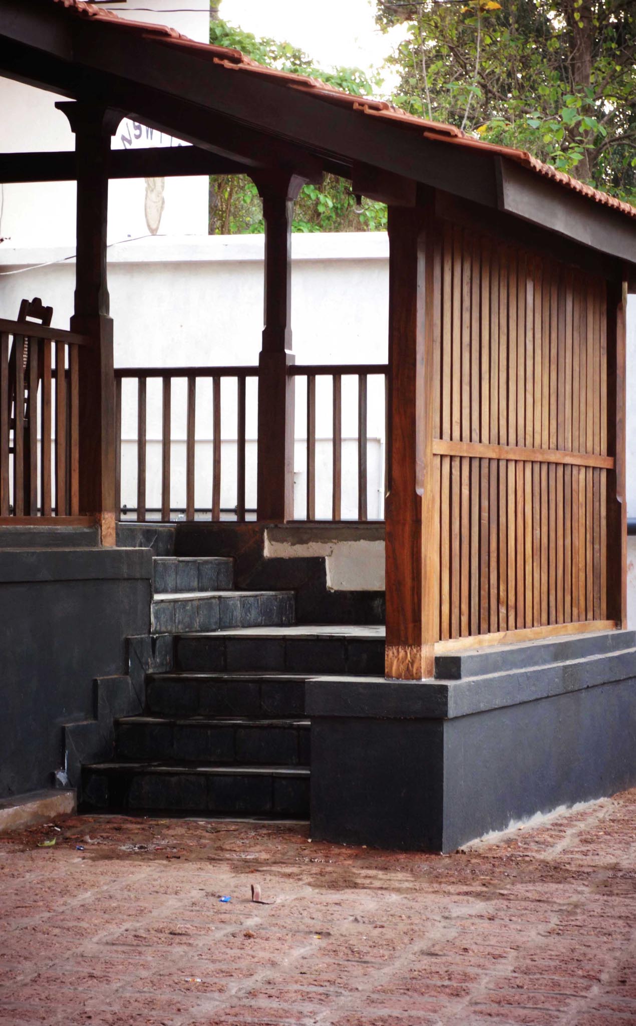 REIS MAGOS: Transforming a Warehouse into a Unique Dining Space-2