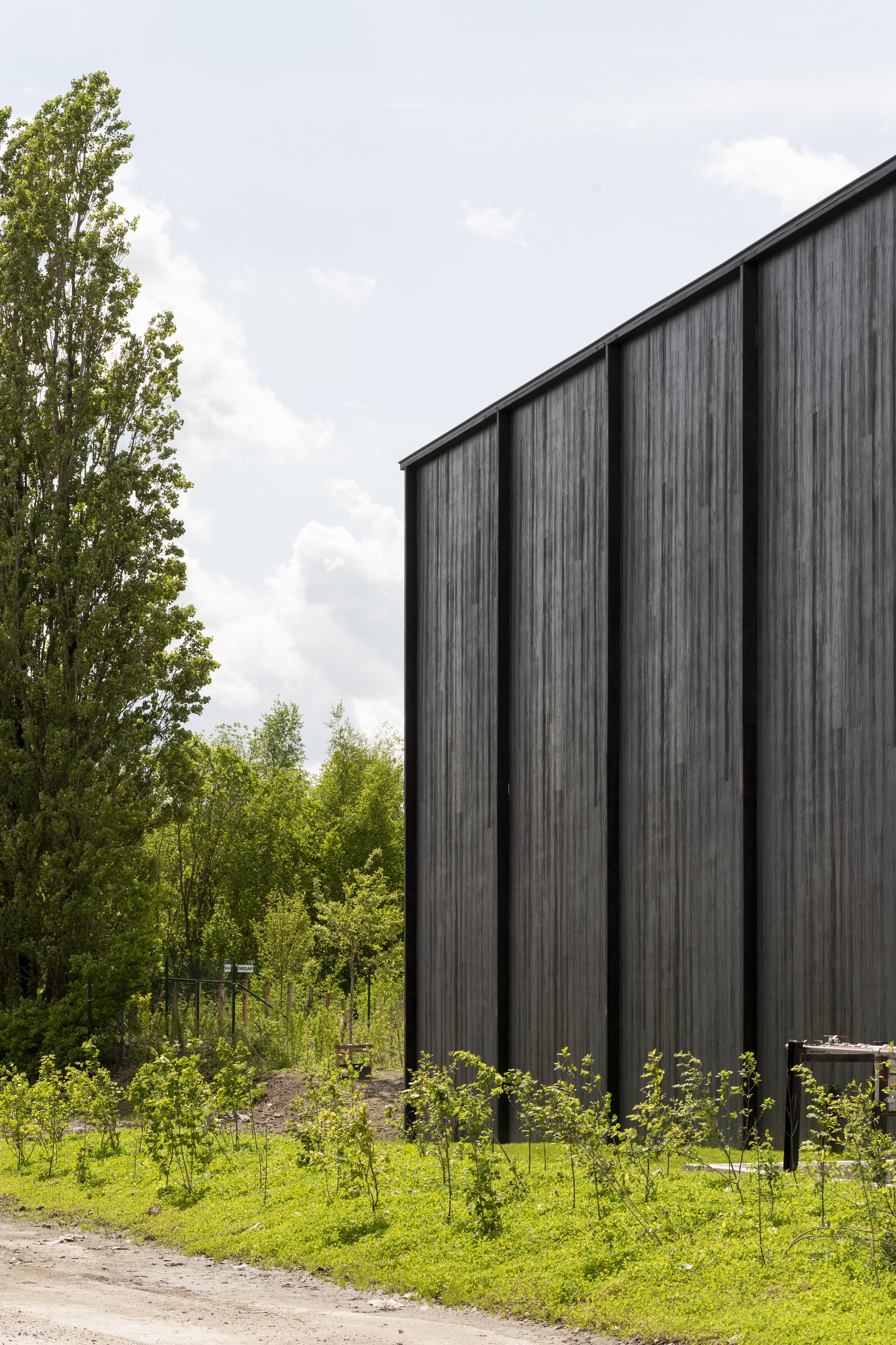 Bramier 消防站丨比利时丨Bureau DBG-20