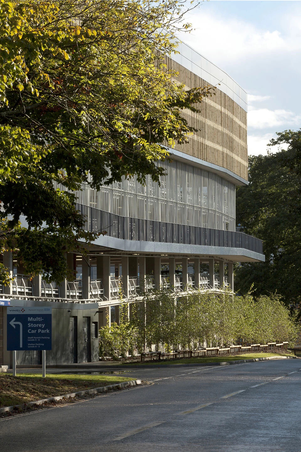 伯彻姆公园多用途服务中心-13