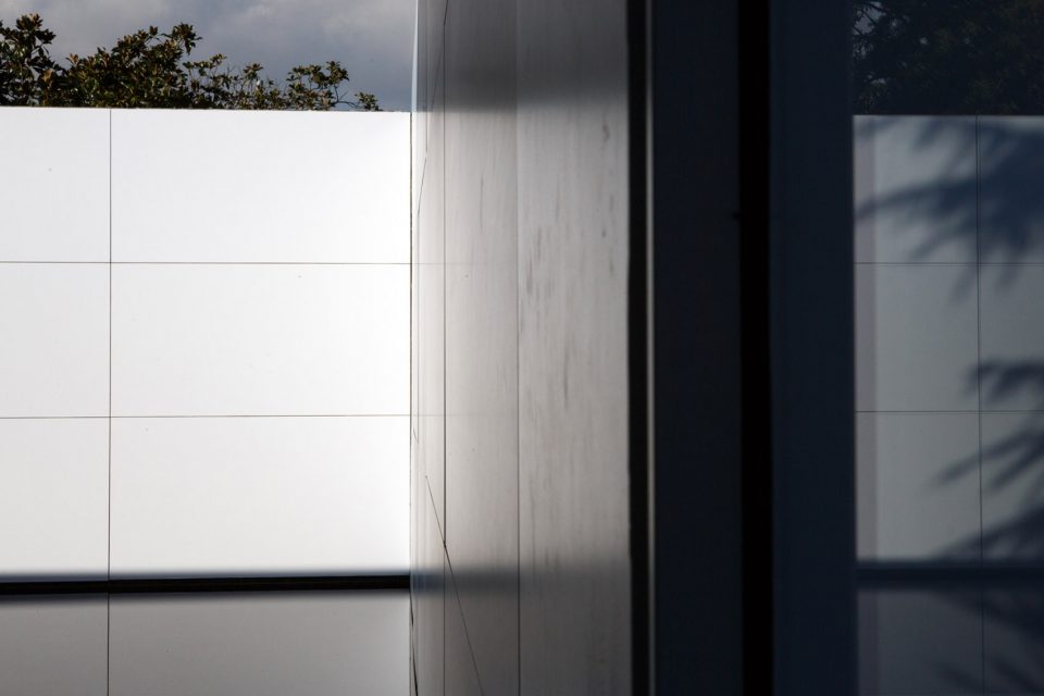 密斯失去物质性 · 空间消解与再构-15