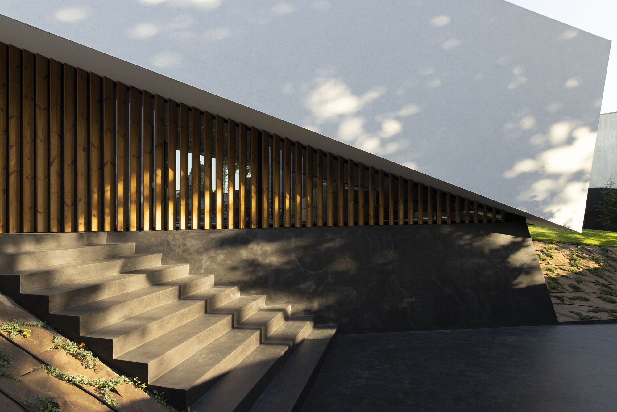 倾斜房屋丨葡萄牙丨MUTANT Architecture & Design-19