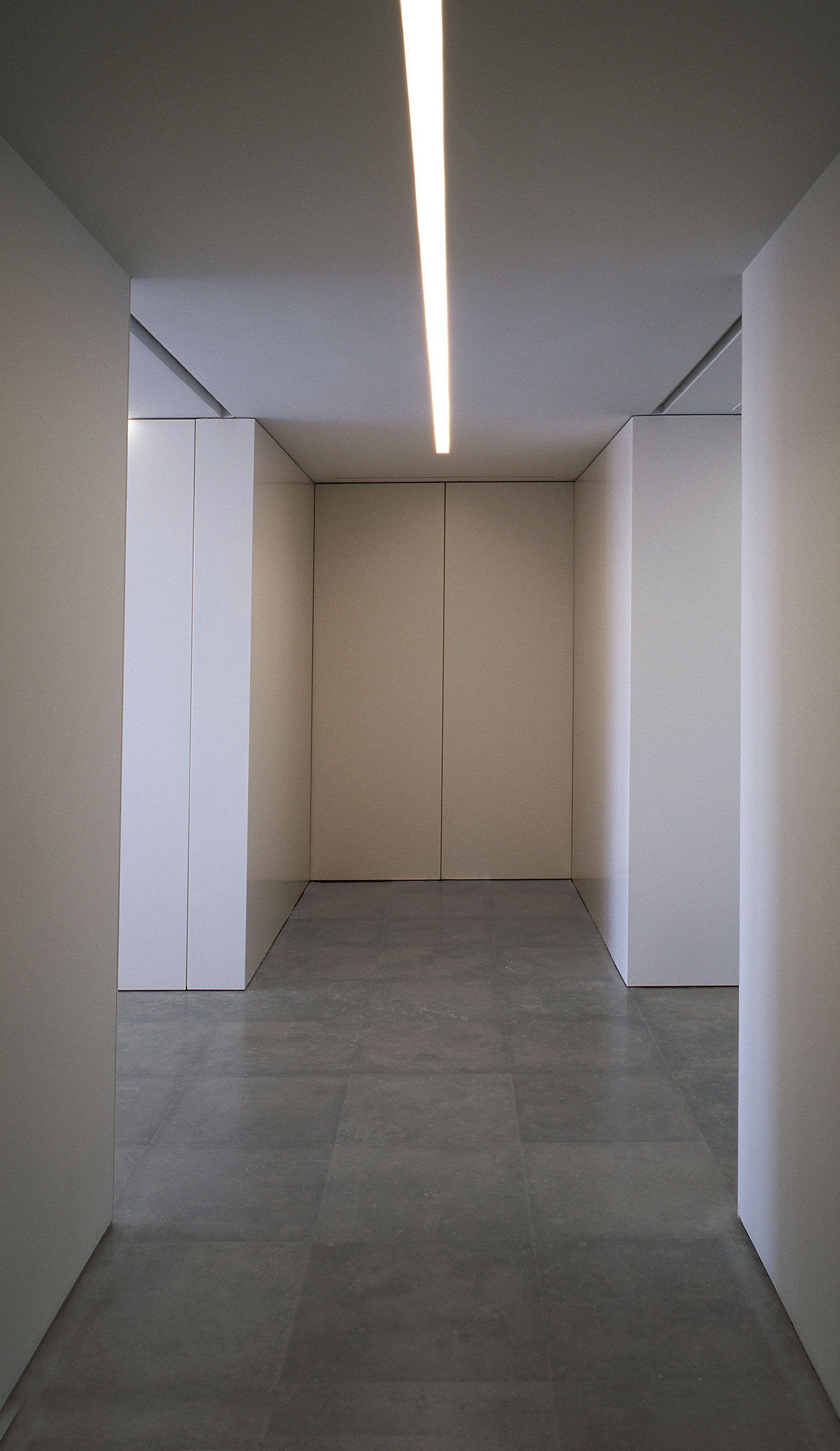 巴伦西亚翻新顶层公寓，现代风格与实用性的完美结合-5