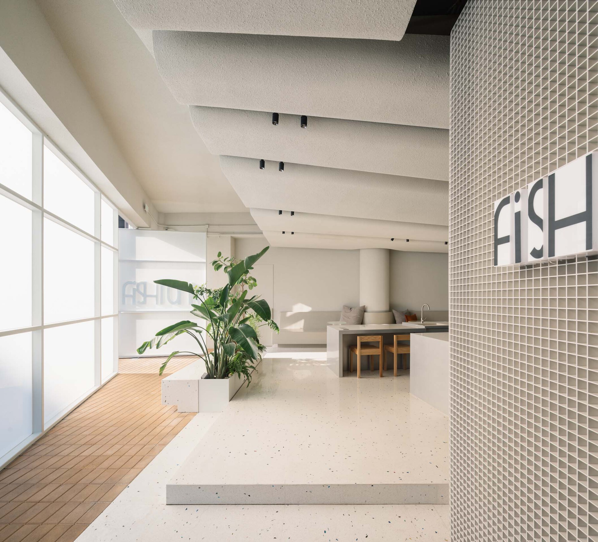 鱼缸咖啡馆，办公一体机丨中国南京-18