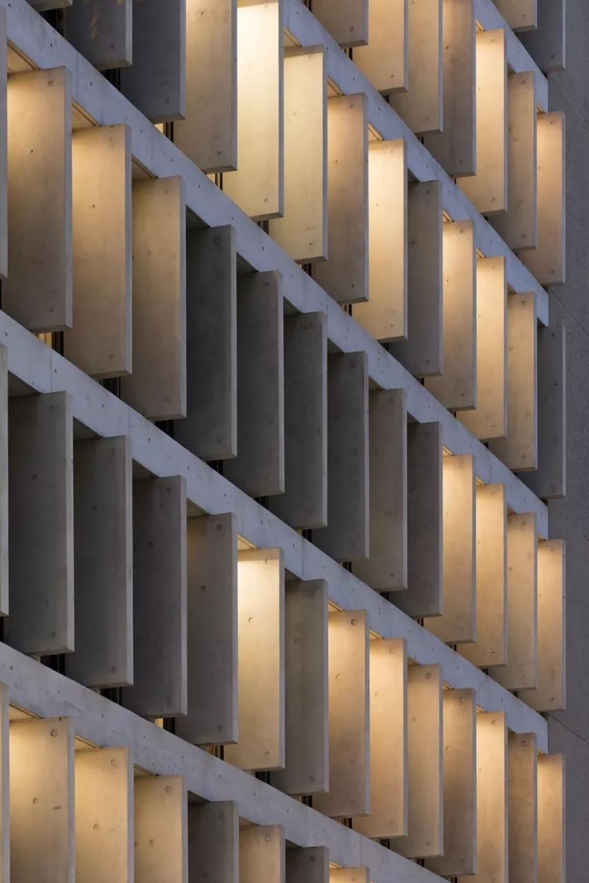 超越信仰的清水混凝土建筑-54