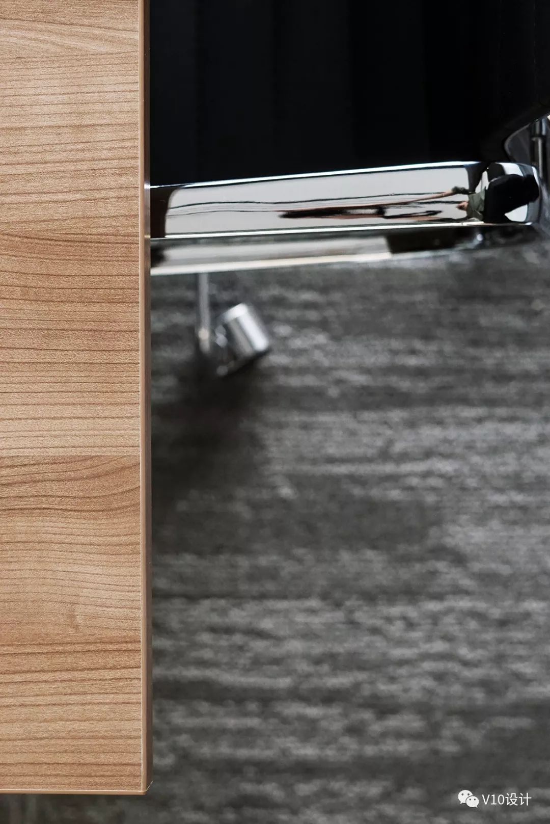 保德信总部办公空间——高效利用的 L 型布局-34