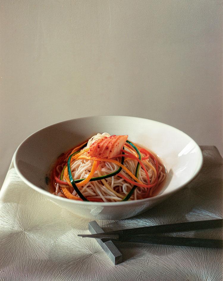 朴栖甫的韩式长寿面 | 简约画家的美食创作-2