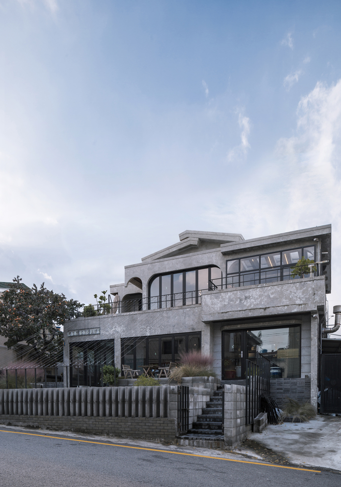 首尔老屋新生命,TEMP 建筑工作室打造独特咖啡馆-39