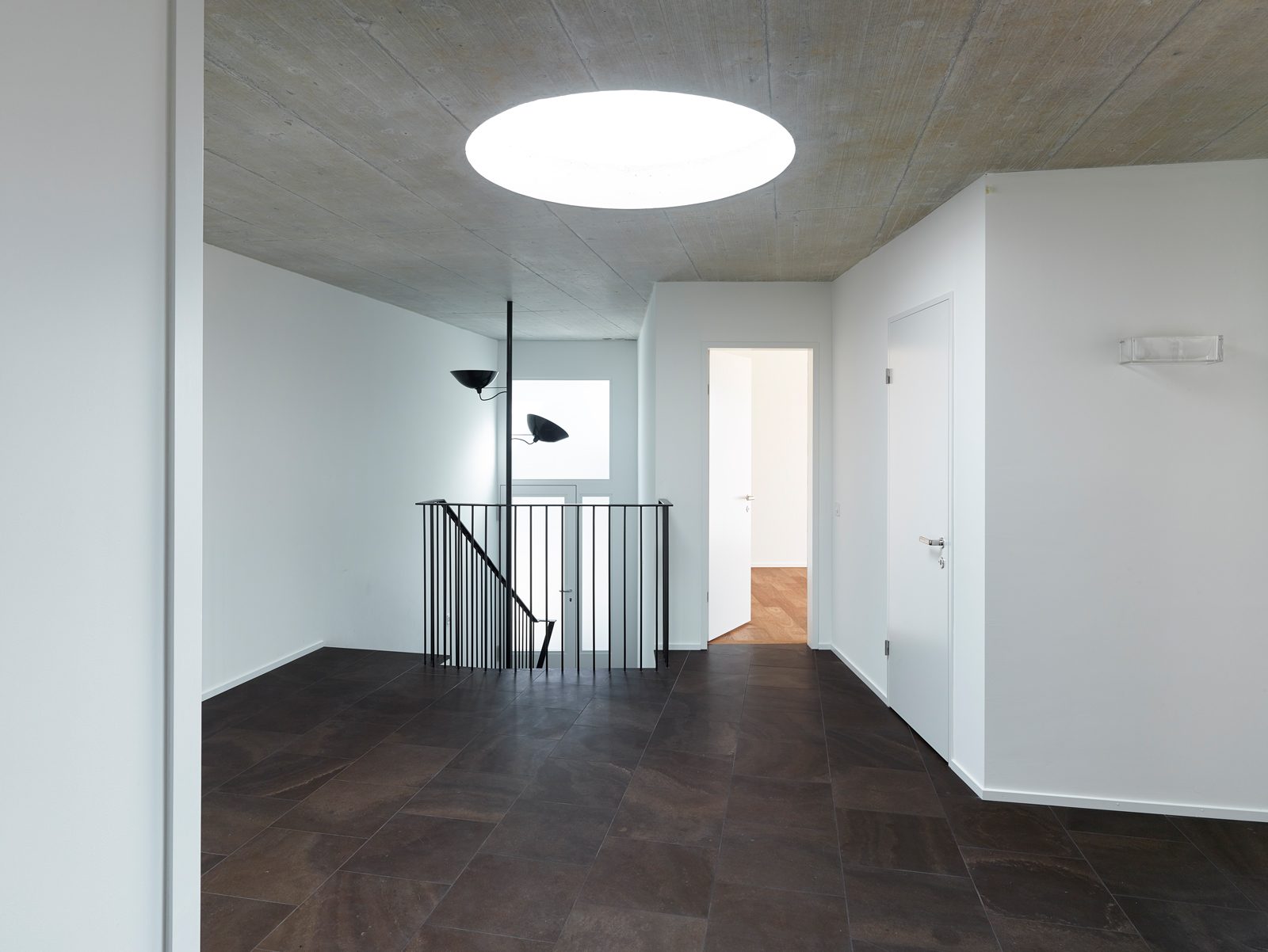 白宫丨瑞士苏黎世丨EMI Architekt*innen-16