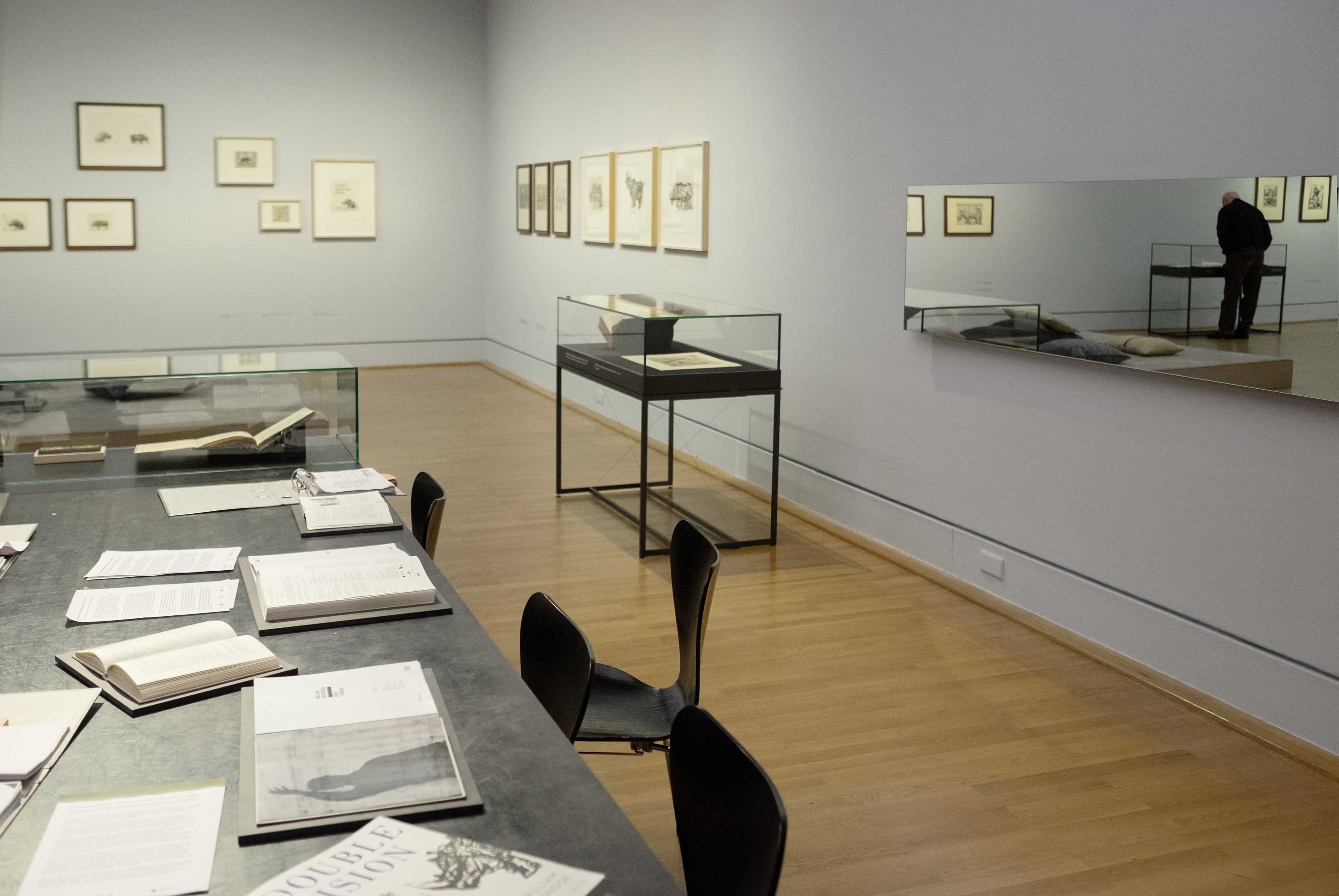 柏林博物馆临时展览空间的双重视觉设计-6