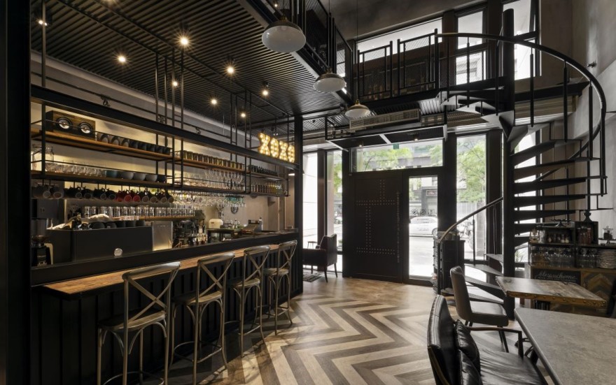 蒸气庞克风 33㎡挑高餐酒馆,复古科幻的工业艺术空间-11