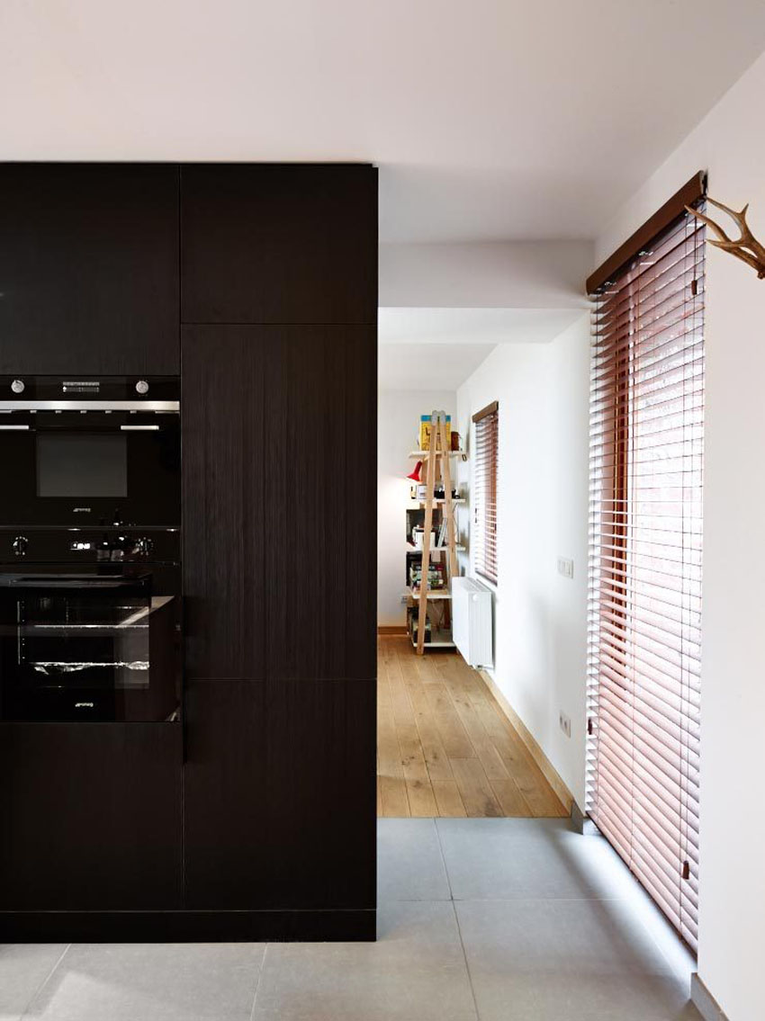 Каменный дом на краю холма | 13 фото-12