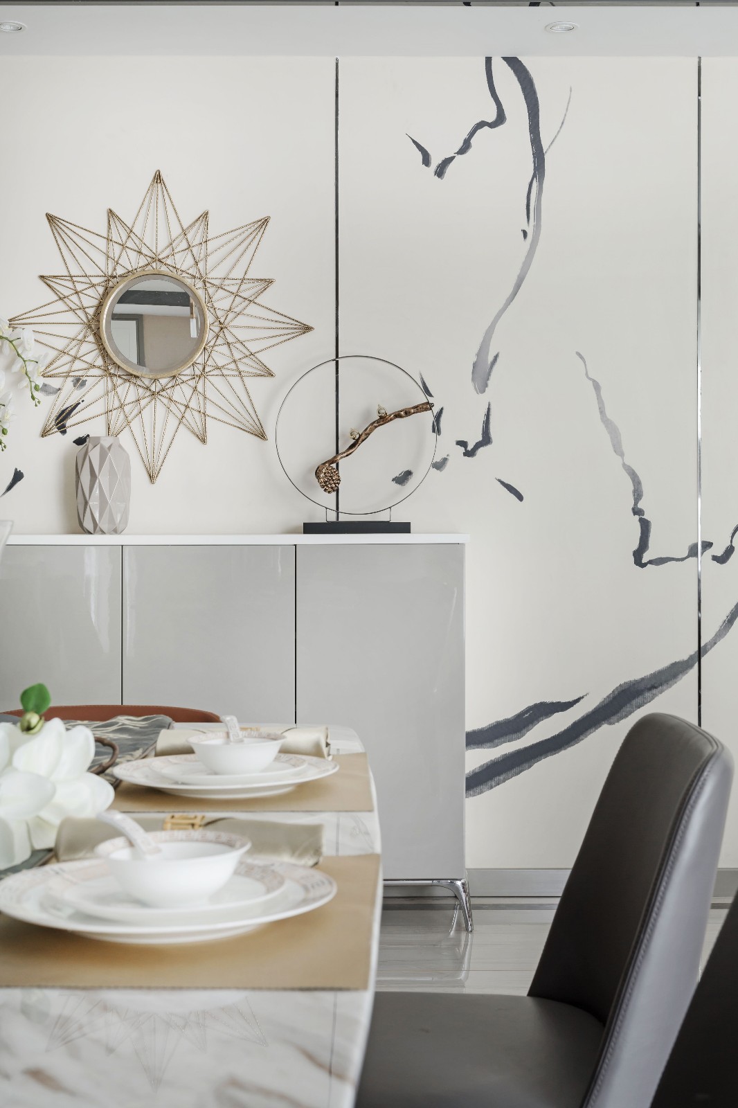 灰色调低调现代住宅，优雅大气的空间感-14