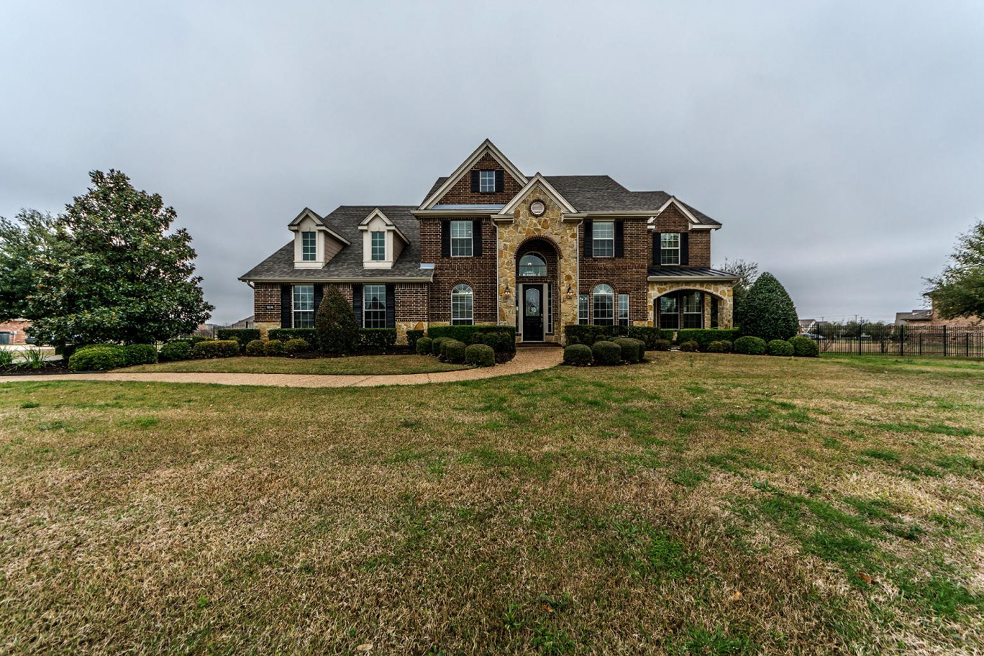 现代简约别墅设计丨Anastasiya Gushchina-4