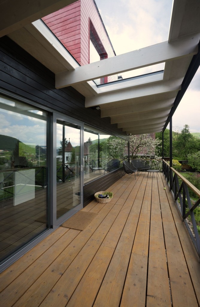 私人块状房屋项目（建在陡峭斜坡上）丨捷克丨3+1 architekti设计工作室-23