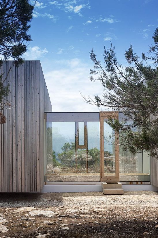 岩石上的住宅--木头做的房子  mariàcastelló-41