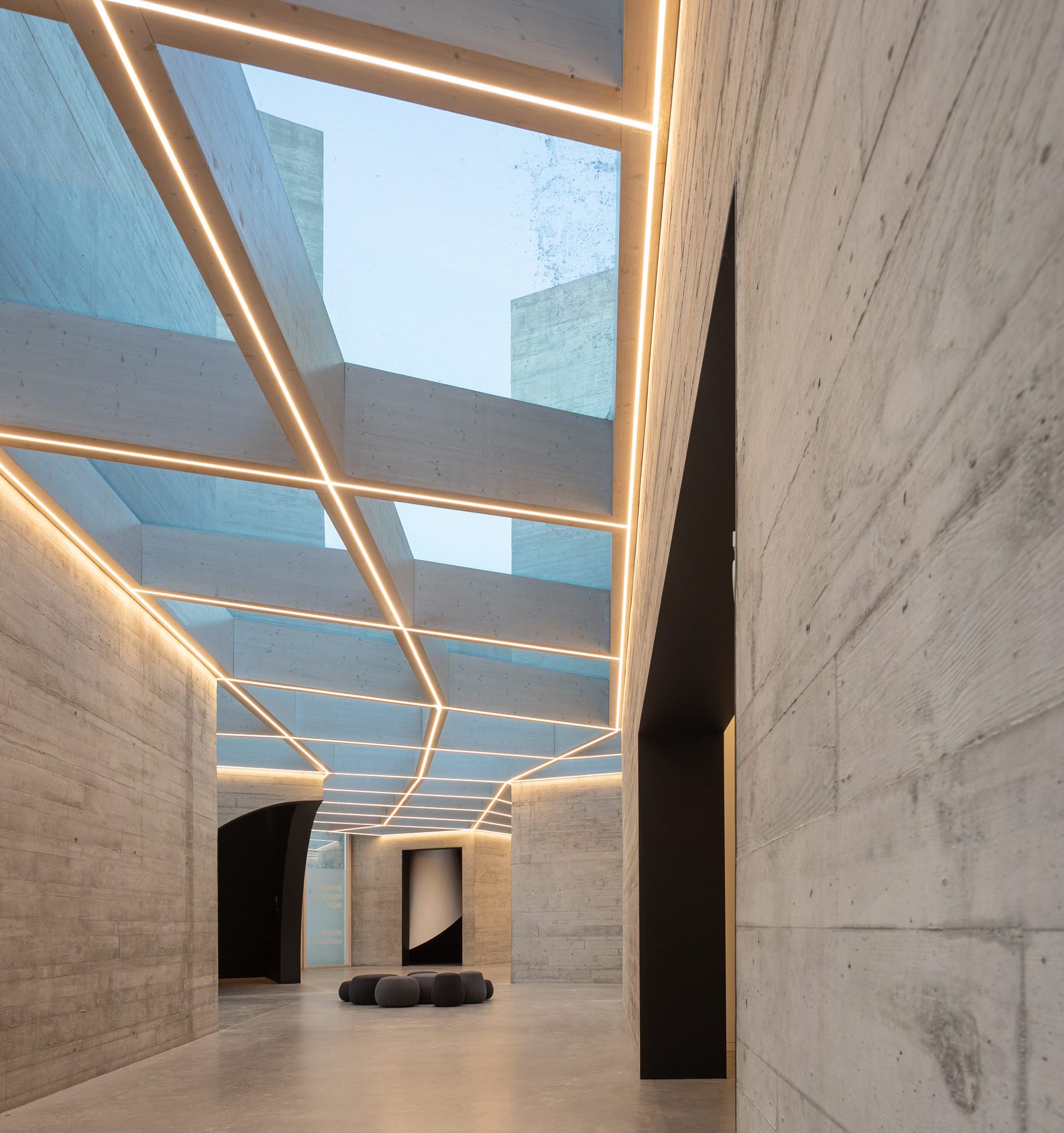 葡萄牙罗马式建筑解读中心丨Spaceworkers-12