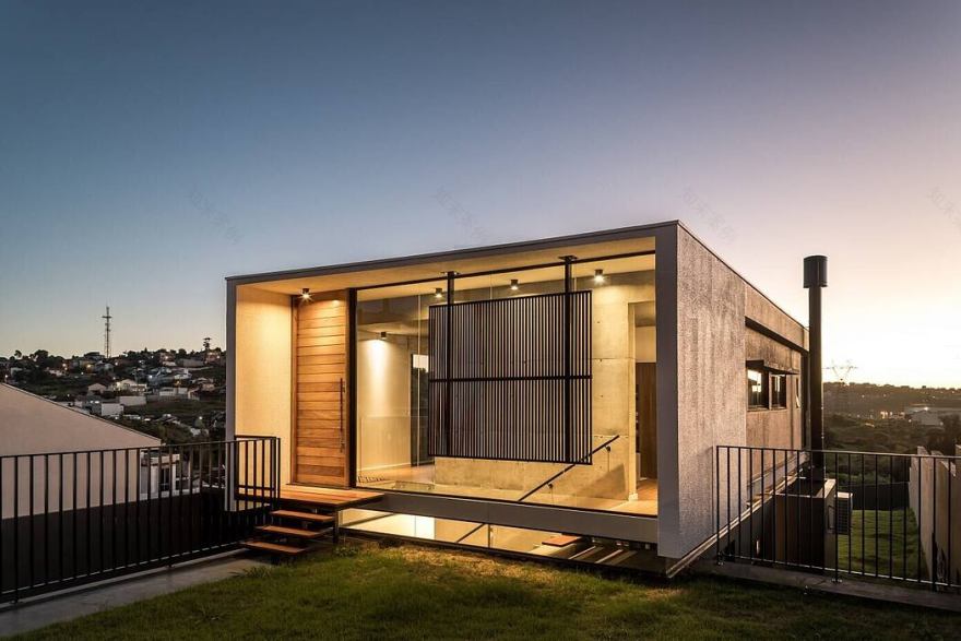 巴西环保区内的悬浮之家-10