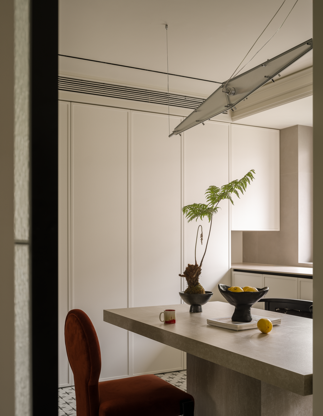 餐厨一体大洄游感知极简法式的浪漫与轻盈-42