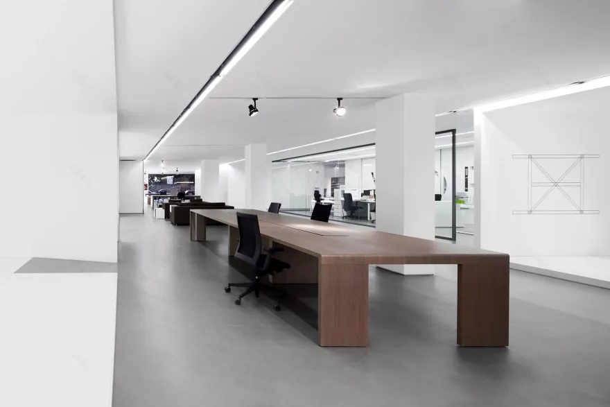 Famo Porto 展厅改造丨葡萄牙波尔图丨Moura Martins Arq.-9