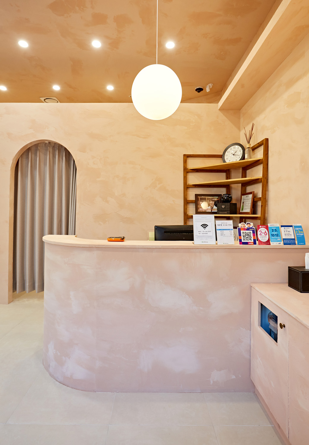 14 坪的韩式医疗空间，极简设计的魅力-11