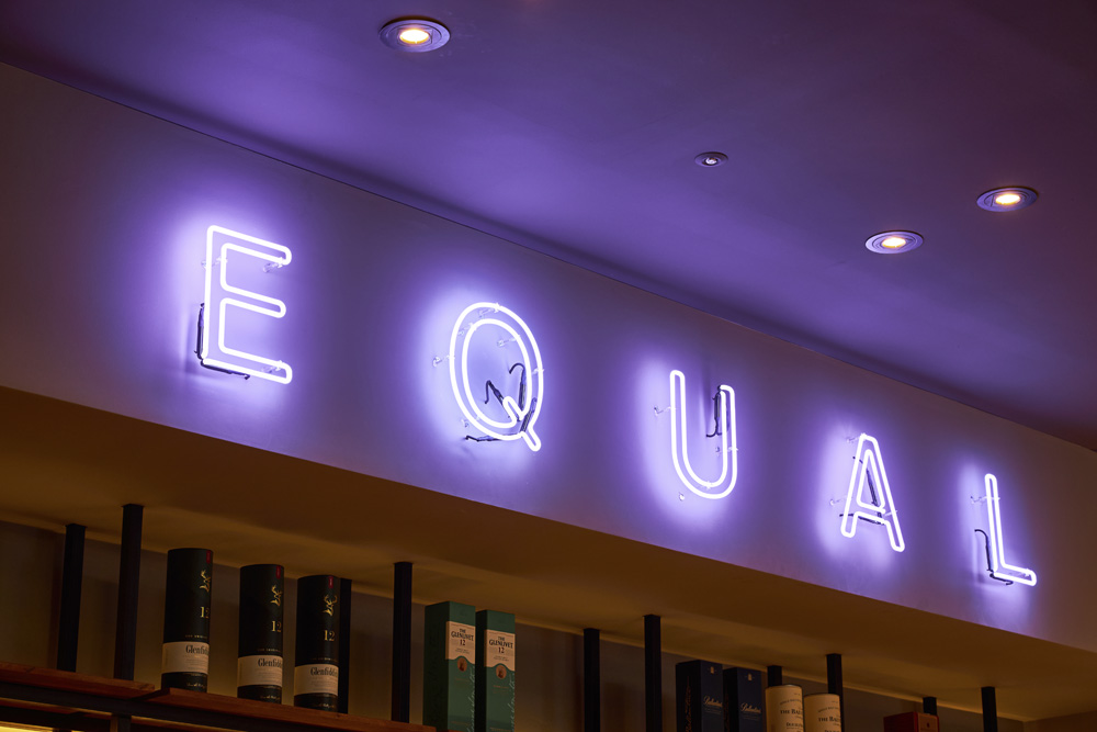 照明点睛，20 坪现代酒吧的精致氛围-14