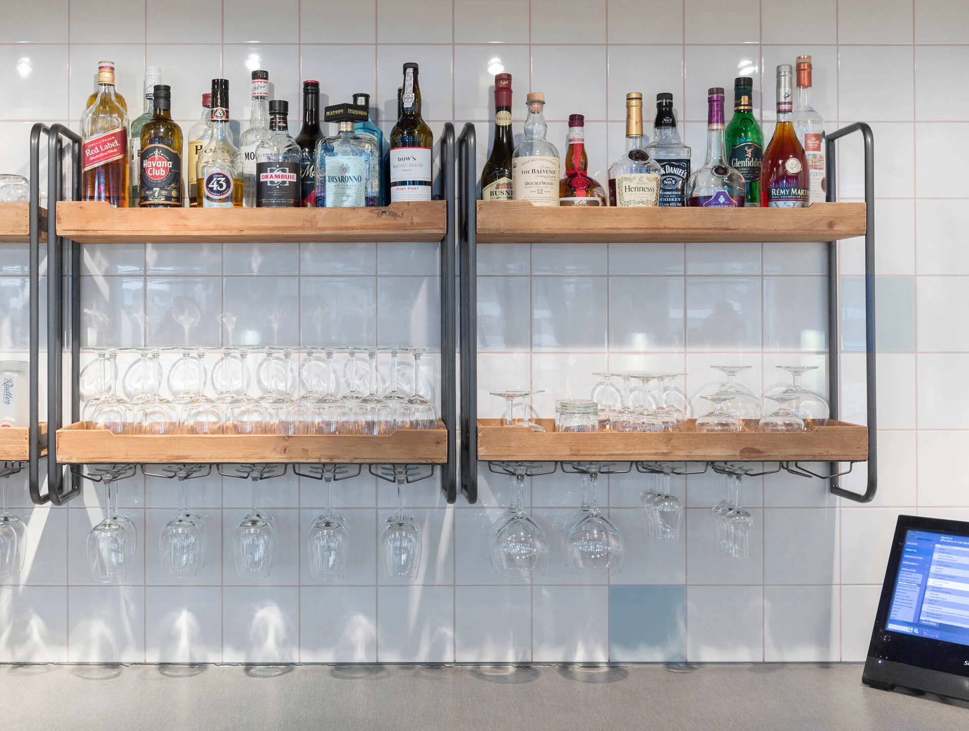 荷兰 Café Suus 餐饮空间设计丨Mosa-13