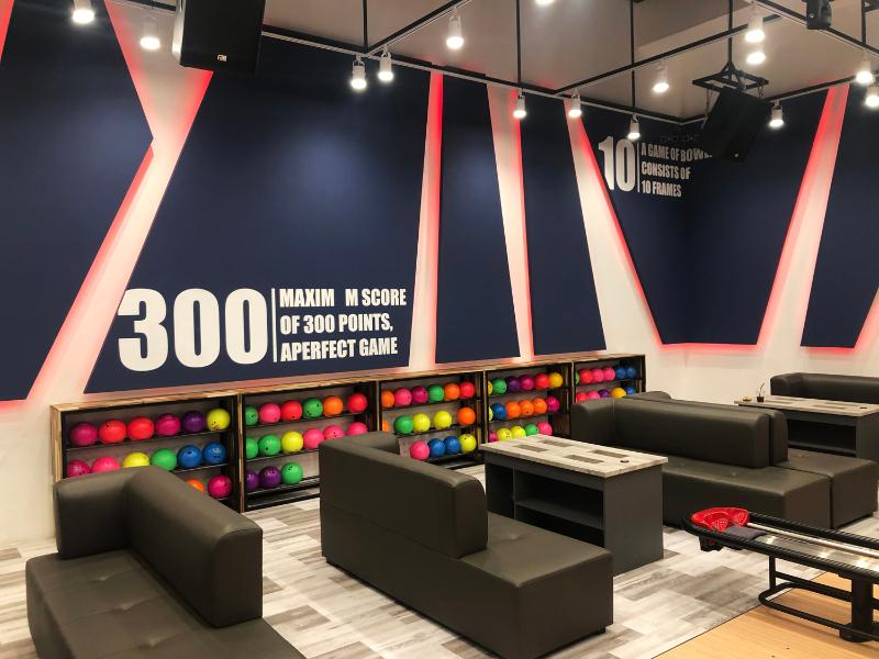 光影交织的 330 平米趣味保龄球馆设计-13