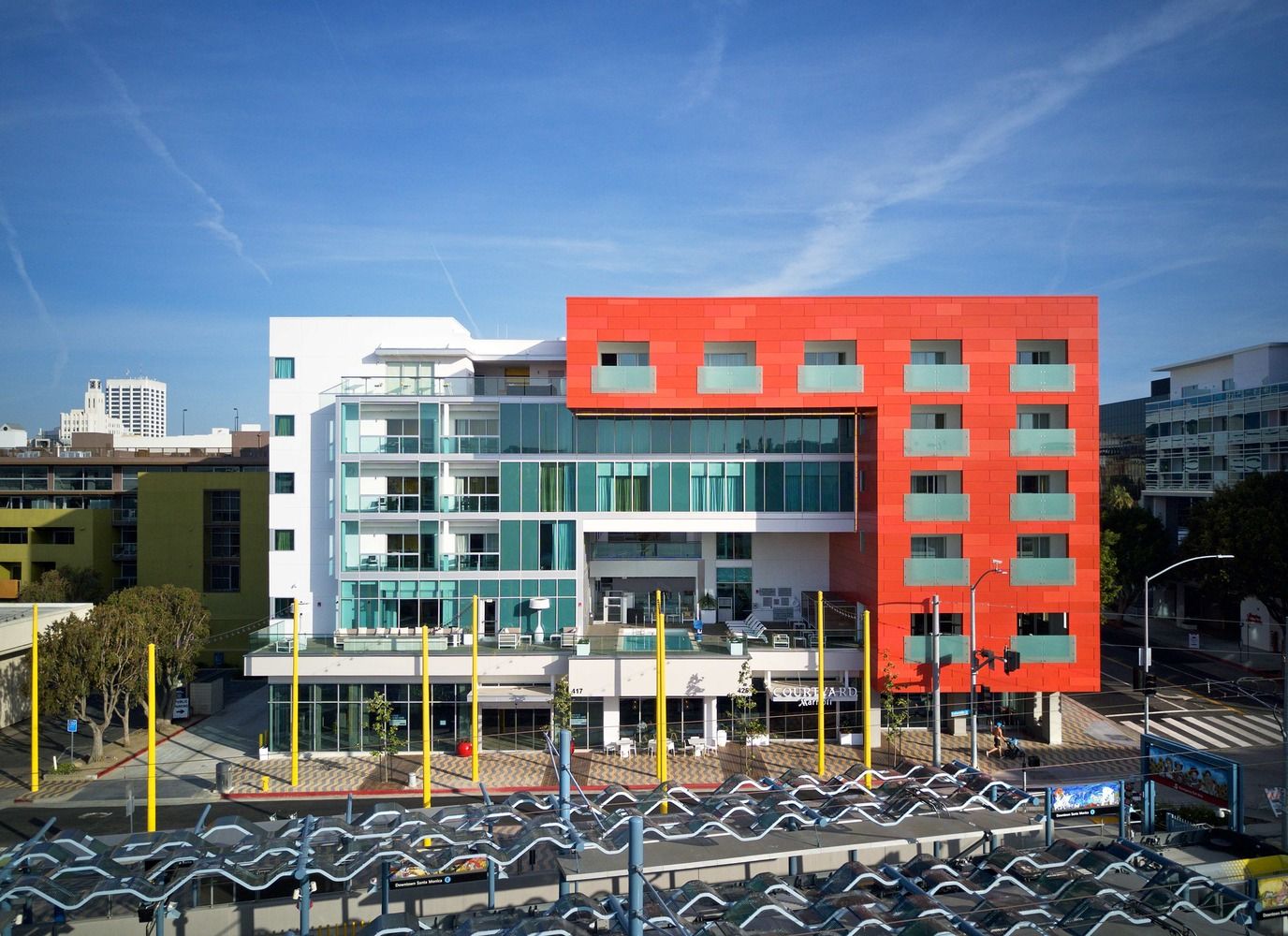 海滨城市酒店设计 | 圣塔莫尼卡市中心的两家酒店-38