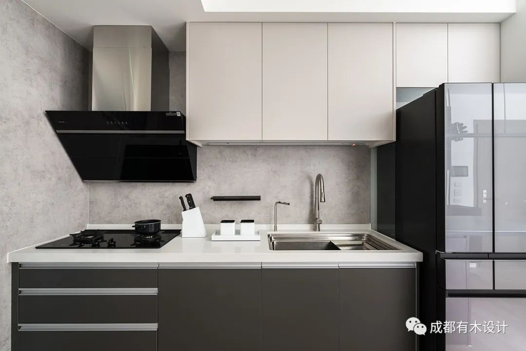 航空业夫妻的浪漫现代简约新婚小居丨砌二-31