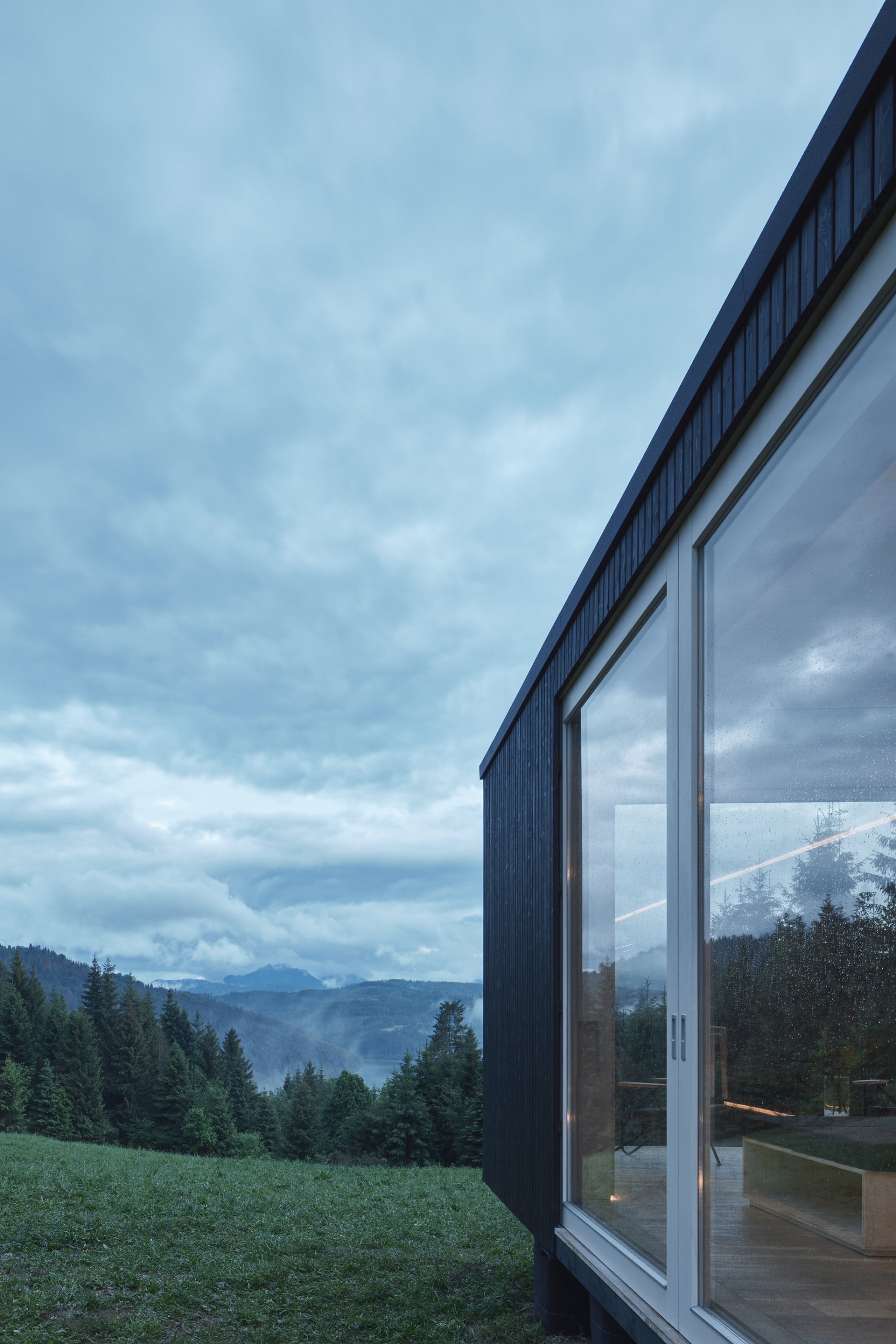 Ark  shelter,乌托奇斯科纳新比斯特里察水库岸边建筑丨斯洛伐克-24