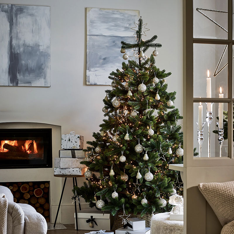 白公司圣诞装饰 | 极简主义的节日美学-9