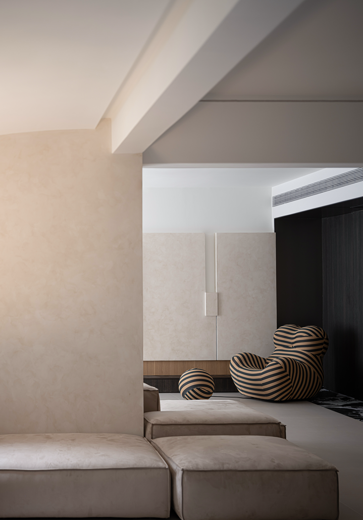 180m²现代风四口之家-13