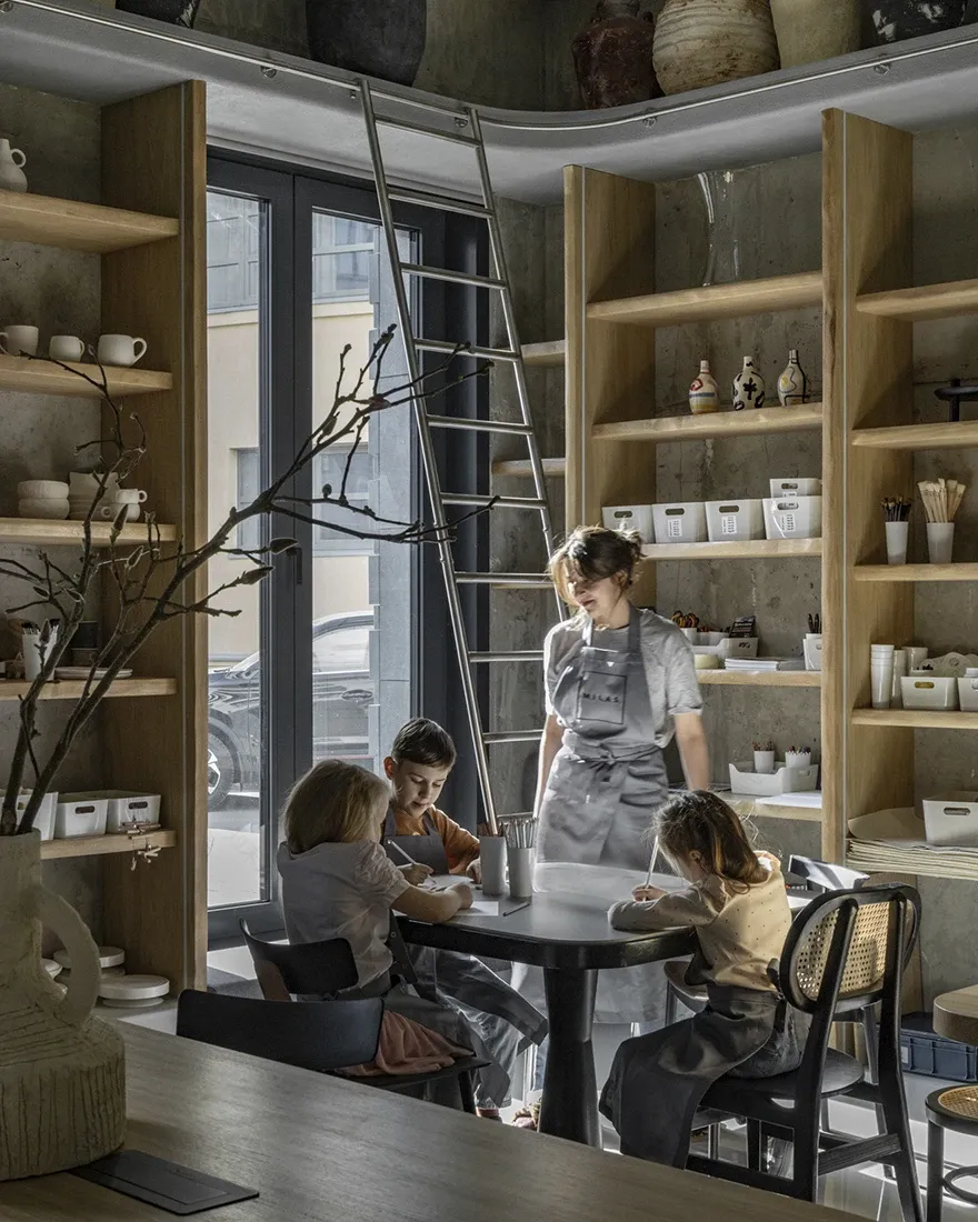 Студия керамики с атмосферой природы в Петербурге: проект бюро «Юдин & Новиков»-9