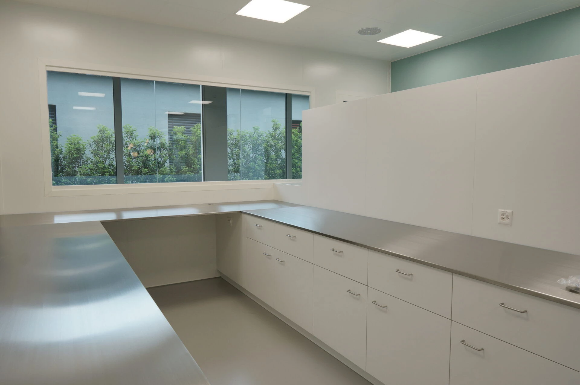 Vitaluce Pharmacy 室内设计丨瑞士丨Global Shop Design GmbH-14