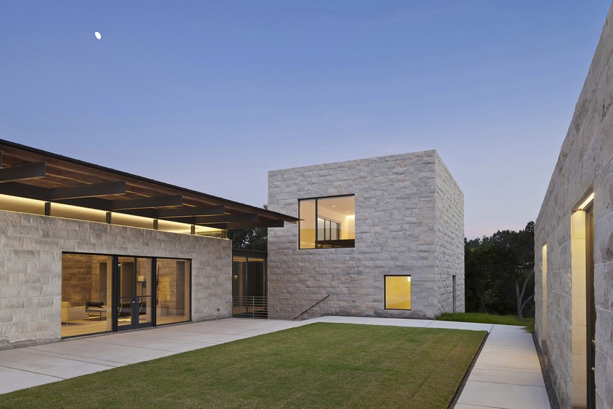 Elegant Home with the Sensibilities of an Art Museum: Hollowcat Wild-0