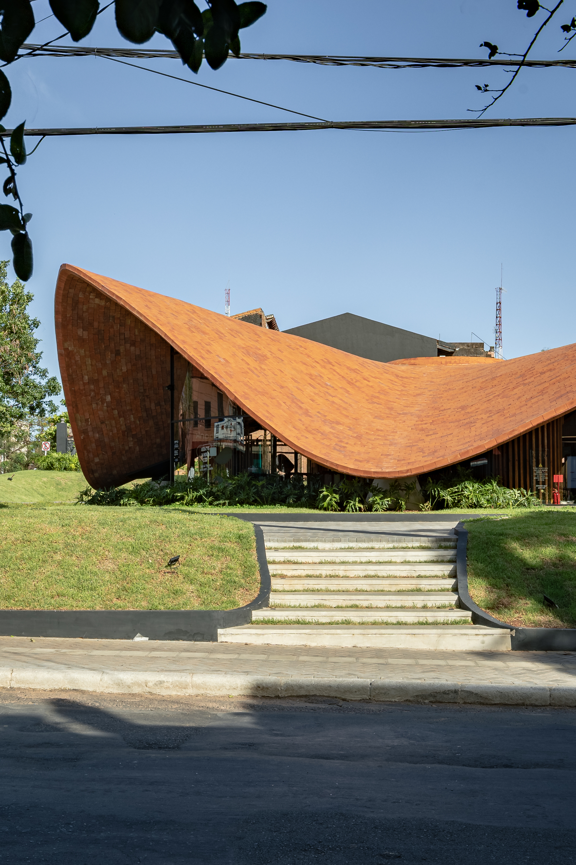 阿米巴分公司（注：Ameba常见指阿米巴，Branch有分公司、分支机构之意，结合常见语境如此翻译） 丨巴拉圭丨BAUEN-34