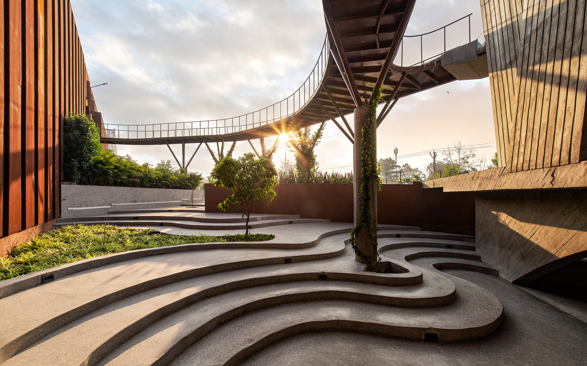 Office Complex for Gopal Printpack Solutions / I-Con Architects and Urban Planners-29