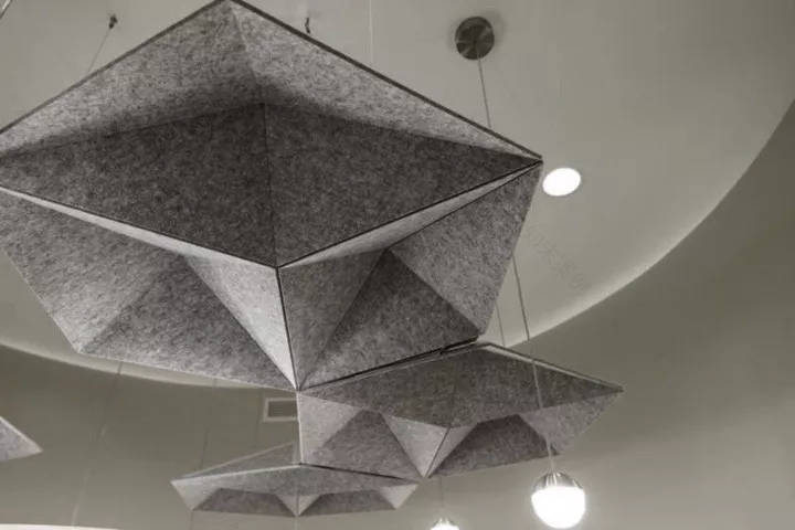 芝加哥 Akuna 总部 | 流水概念的休闲金融空间-19