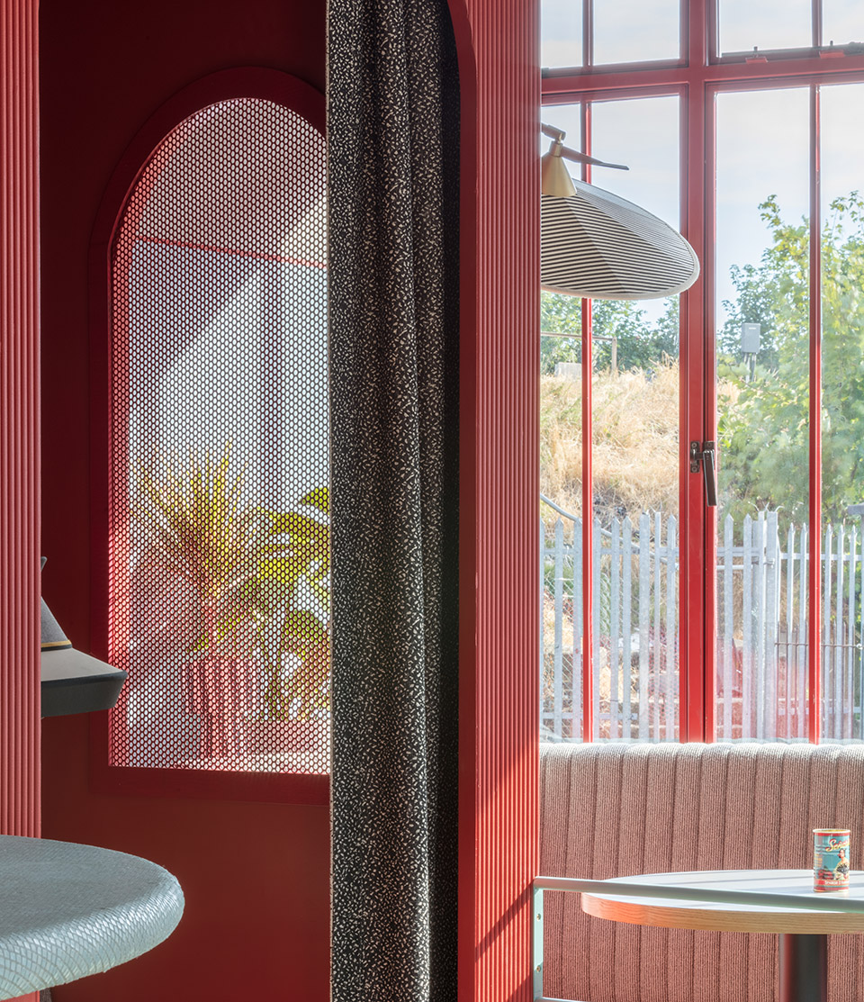 Piraña酒吧餐厅，伦敦 / Sella Concept-24