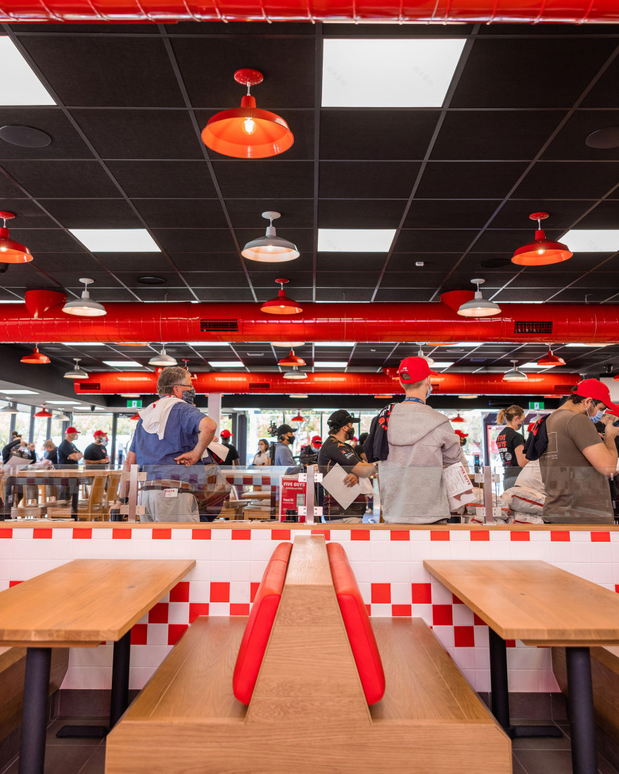 Five Guys· Penrith 快餐店设计丨澳大利亚新南威尔士丨Design Partnership Australia-61