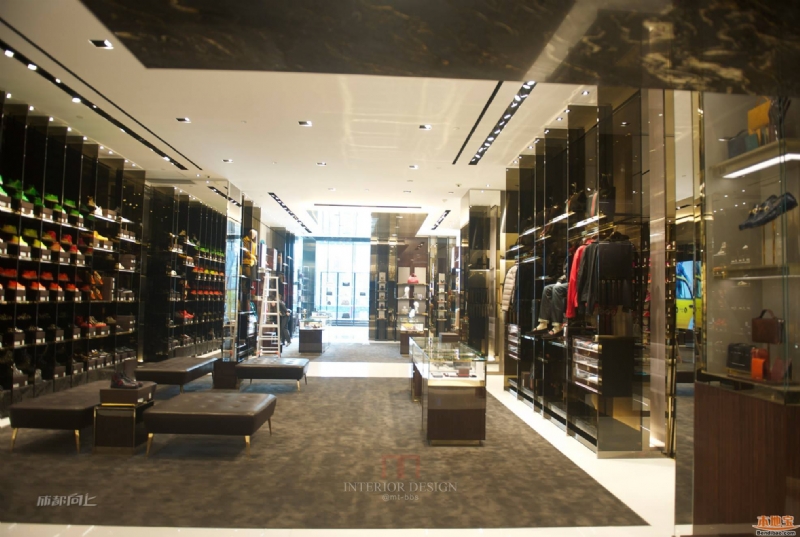 西南最大Gucci店——成都太古里店-10