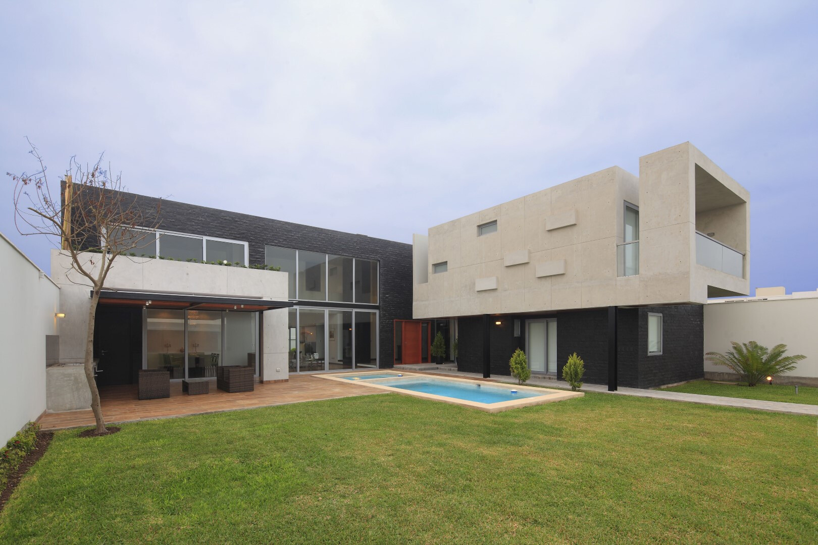 秘鲁利马中上层家庭别墅设计-7