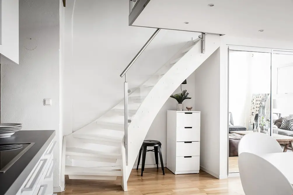 1907 年老建筑的现代重生 | 玻璃与白的完美融合-20