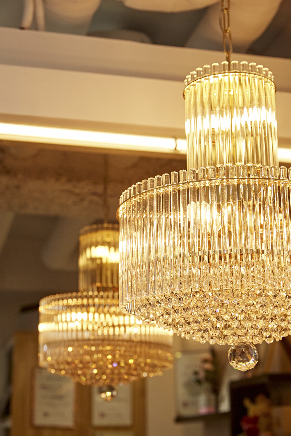 极简 7 坪商店装修，素雅白色诠释精致生活-11