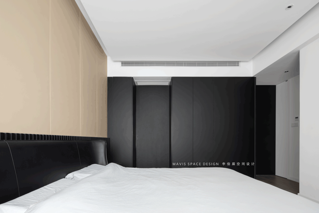 李佳眉设计 | 精装房大改造，黑白灰的简约空间-106