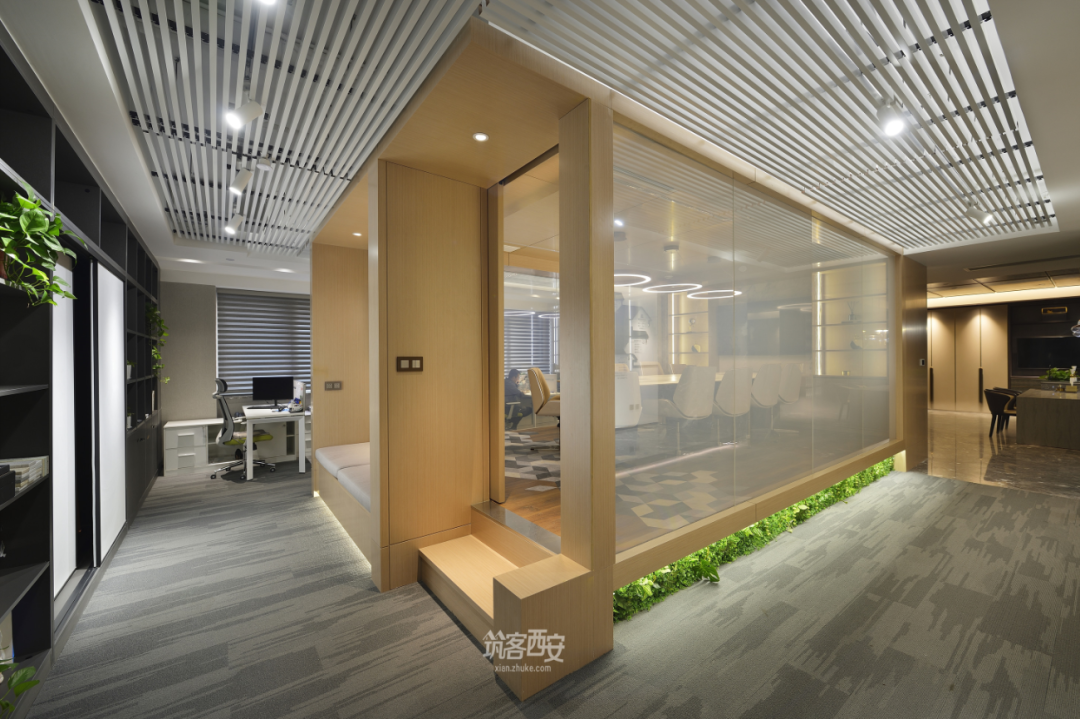 传景·圣雅 | 刘渝旻设计打造诗意办公空间新模式-49
