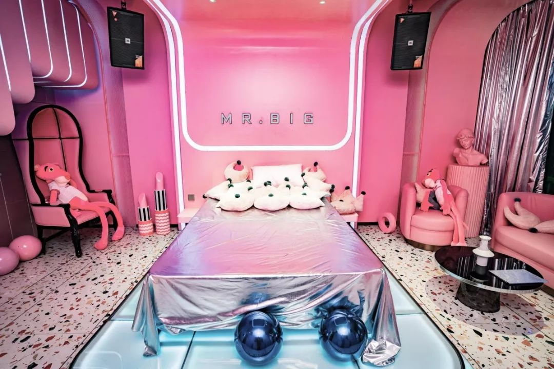 MR.BIG KTV | 多元艺术文化融入娱乐空间的新变革-28