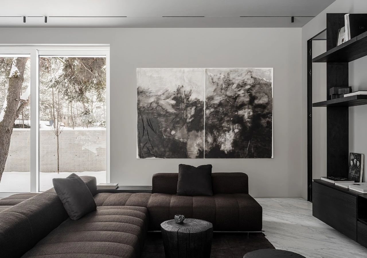 喜欢黑色设计的人，往往沉稳且内敛-17