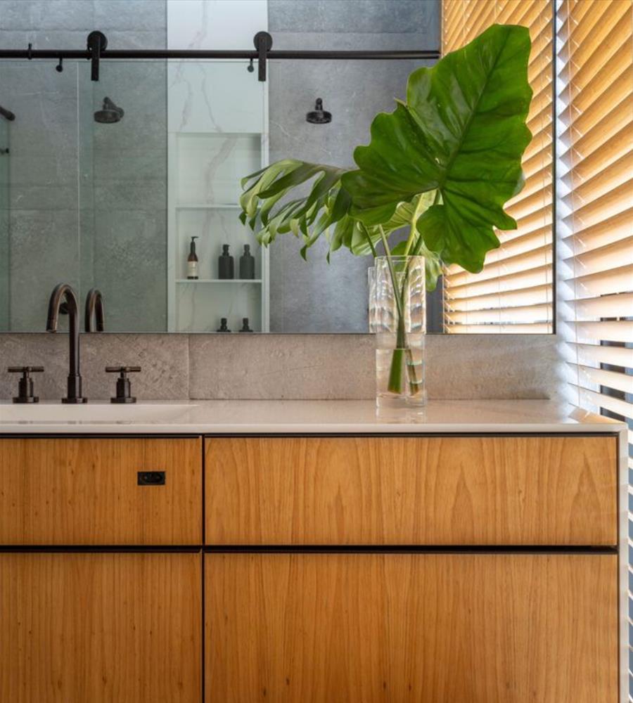 巴西圣保罗 Casa Veraneio 住宅 | 木质百叶窗打造私密舒适空间-13